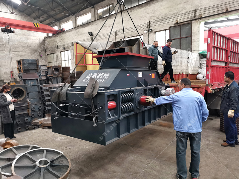2PG1007型直連式對輥破碎制砂機(jī)發(fā)貨圖片