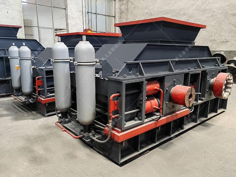 青石對(duì)輥破碎機(jī)：為何在礦山開采中備受青睞？