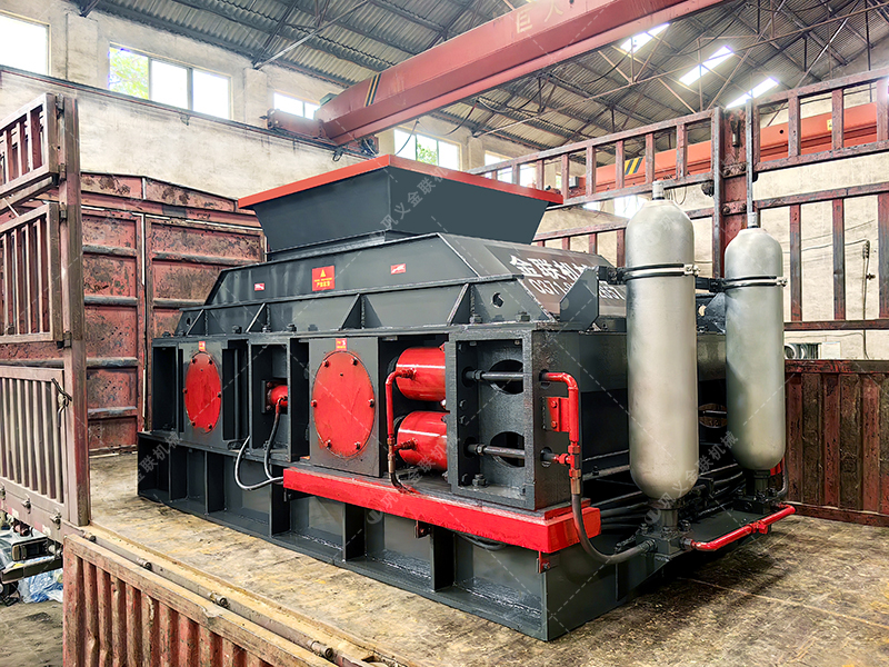 石頭碎成砂子能不能用？液壓對(duì)輥制砂機(jī)制砂效果怎么樣？