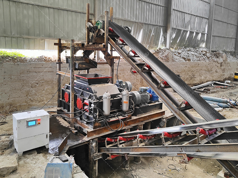 操作簡(jiǎn)便高產(chǎn):1000x800液壓對(duì)輥制砂機(jī)的人性化設(shè)計(jì)揭秘 操作簡(jiǎn)便高產(chǎn):1000x800液壓對(duì)輥制砂機(jī)的人性化設(shè)計(jì)揭秘